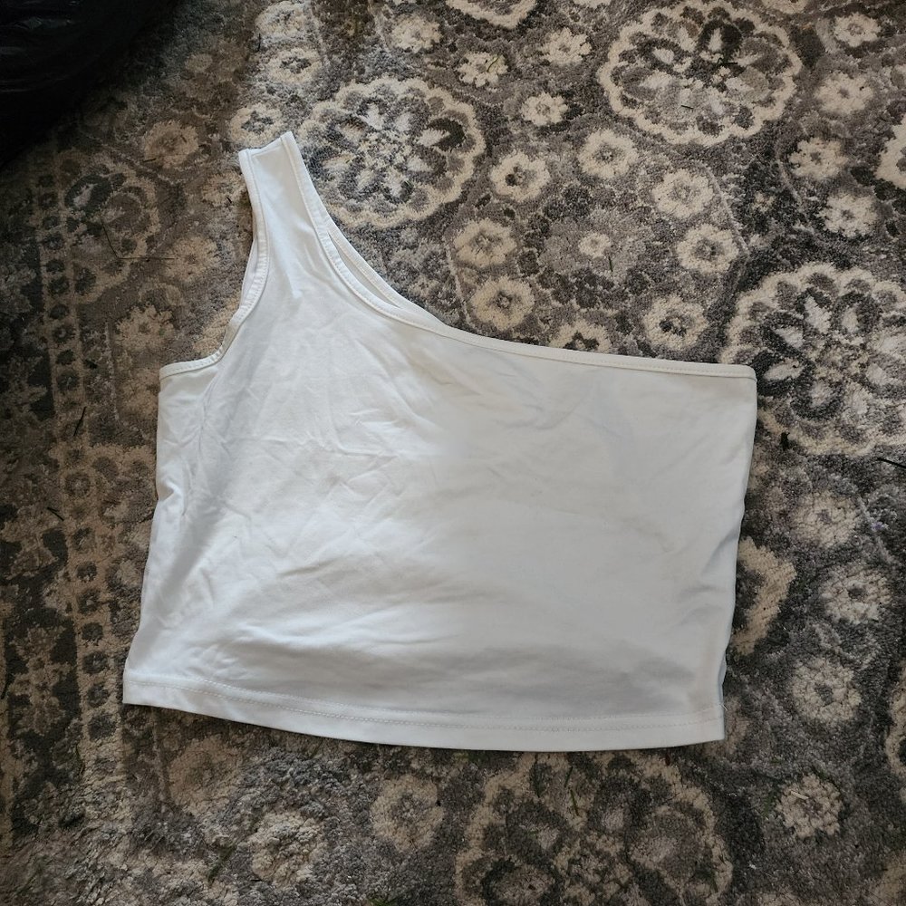 One Shoulder Crop-Top